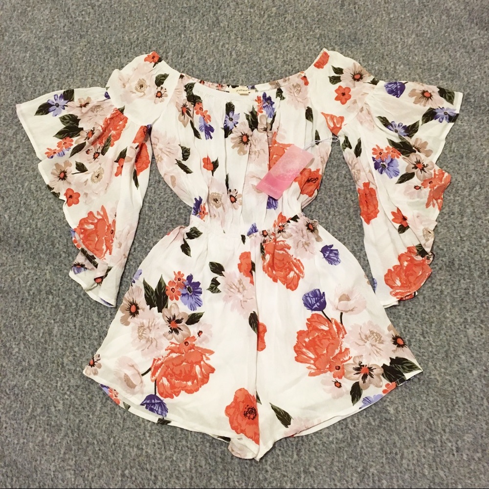 Offshoulder Floral Romper (Ivory Multi)